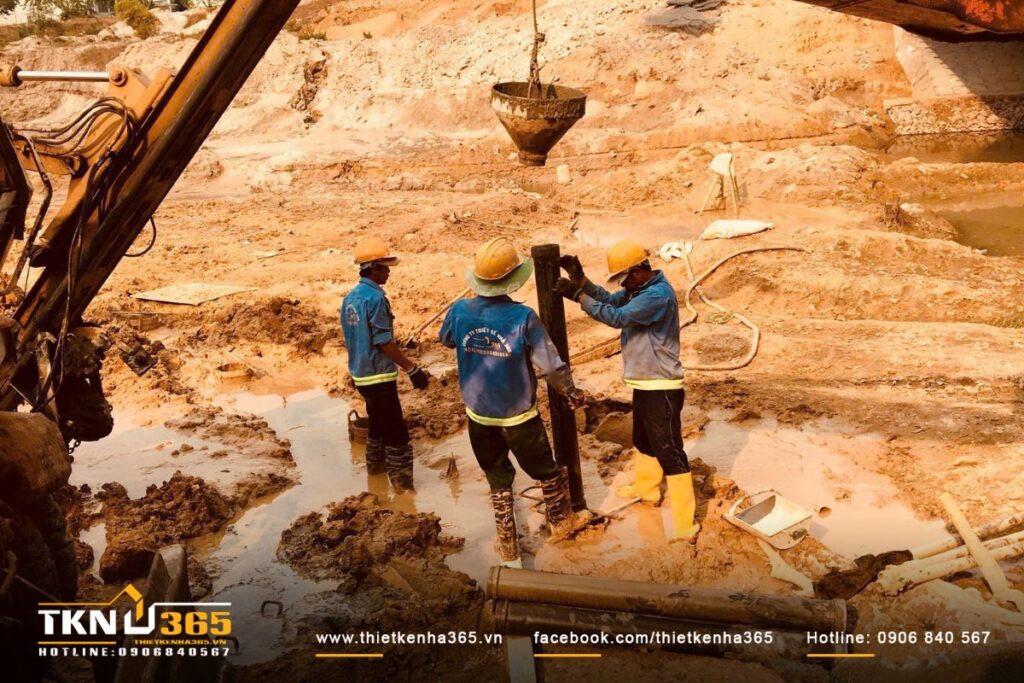 đổ móng bằng bê tông tươi hay trộn tay 6