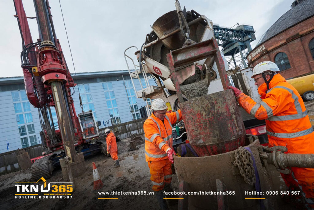Để thi công cọc khoan nhồi đường kính lớn đạt chất lượng cao, việc áp dụng máy móc hiện đại và công nghệ tiên tiến là điều bắt buộc