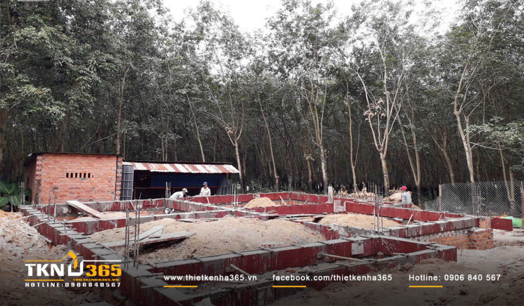 Để đảm bảo độ bền, độ chịu lực cao cho móng nhà 4 tầng, vật liệu cần tuân thủ đúng chủng loại, chất lượng theo tiêu chuẩn xây dựng hiện hành. Để đảm bảo độ bền, độ chịu lực cao cho móng nhà 4 tầng, vật liệu cần tuân thủ đúng chủng loại, chất lượng theo tiêu chuẩn xây dựng hiện hành.